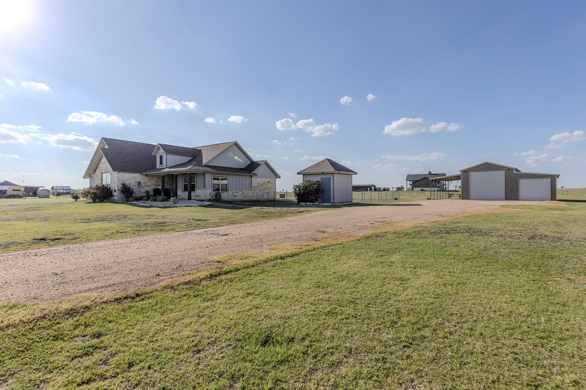 Primary bedroom at 4846 County Road 327 - 4 bed 2 bath home
