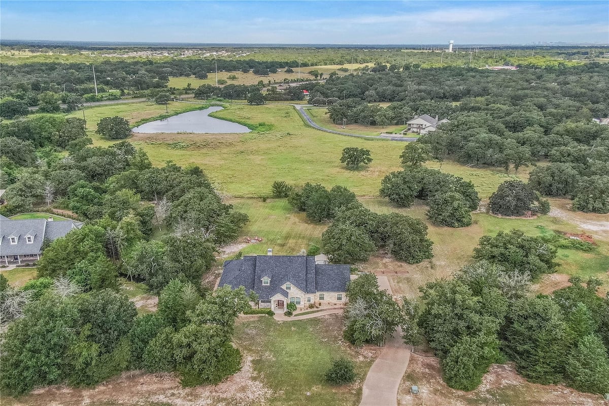 View 4848 Stony BRK in College Station 4848 Stony BRK, photo 1 of 40, College Station, College Station, TX