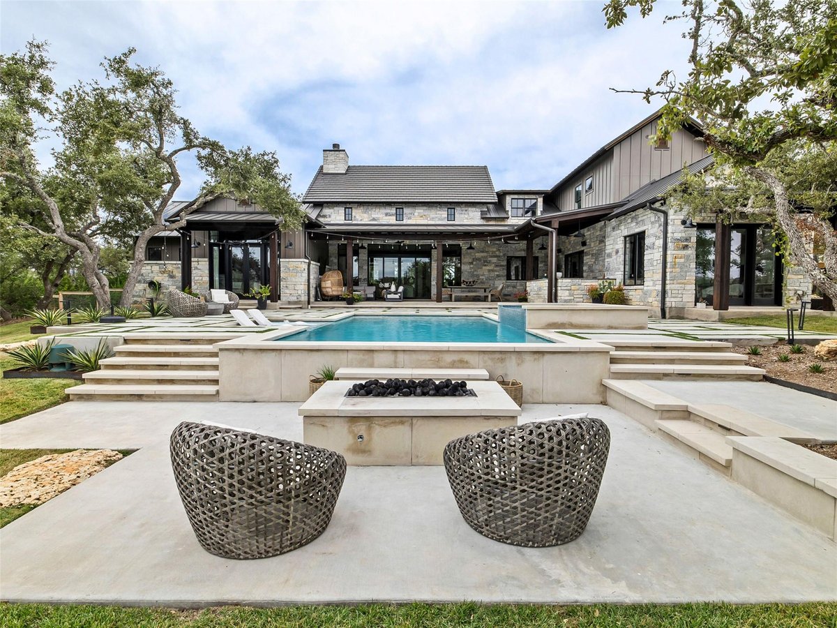 Living area at 488 Dario Dr - 5 bed 5 bath home