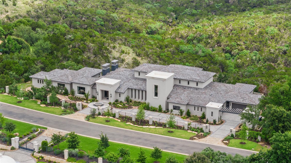 4901 Mirador Dr - front exterior - Luxury home in Barton Creek Sec M, Austin, TX