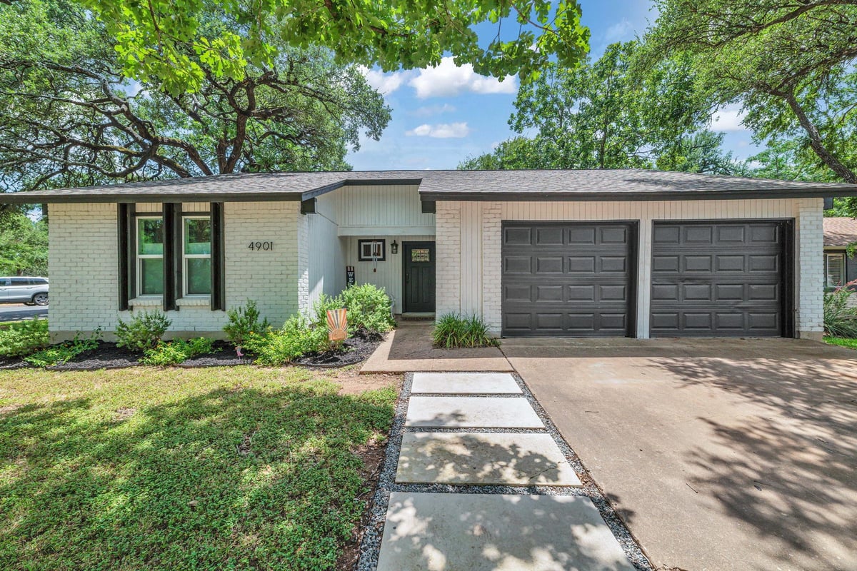 View 4901 Powder River RD in Mesa Park Sec 01 4901 Powder River RD - front exterior - Luxury home in Mesa Park Sec 01, Austin, TX