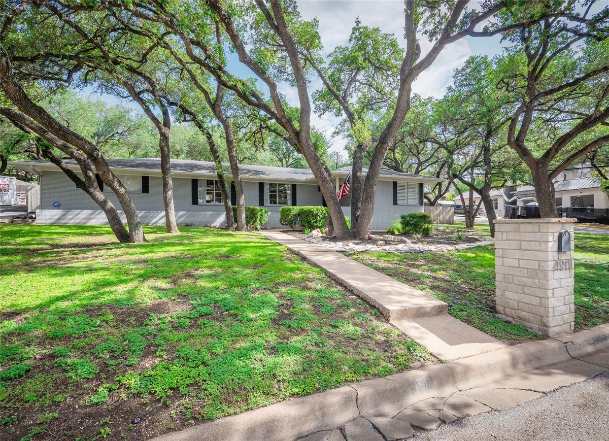 View 4901 Timberline DR in Timberline Terrace Sec 01 4901 Timberline DR - property photo 1 - Luxury home in Timberline Terrace Sec 01, Austin, TX