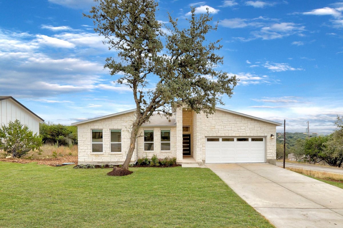 View 4905 Thunderbird ST in Lago Vista 4905 Thunderbird ST, photo 1, Lago Vista, Lago Vista, TX