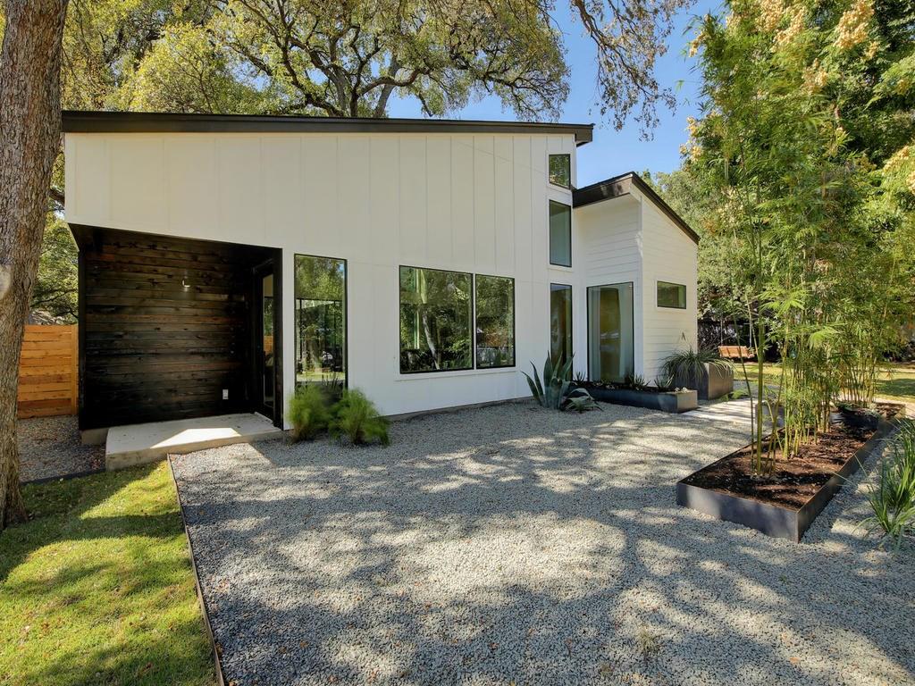 View 4908 Strass Dr in Rosedale 4908 Strass Dr - property photo 1 - Luxury home in Rosedale, Austin, TX