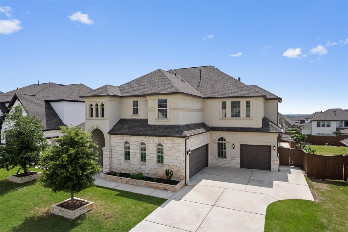 Living area at 4909 Risana Bnd - 6 bed 4 bath home