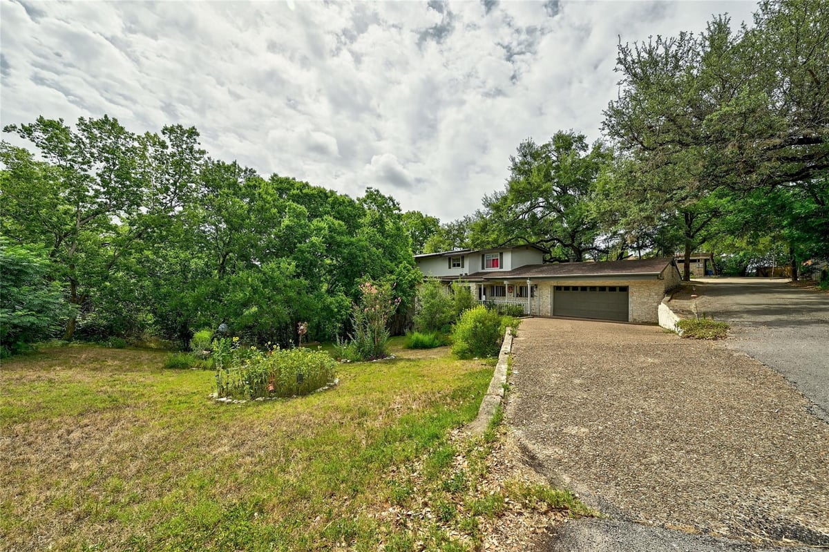 View 4910 Timberline Dr in Timberline Terrace Sec 02 4910 Timberline Dr - front exterior - Luxury home in Timberline Terrace Sec 02, Austin, TX