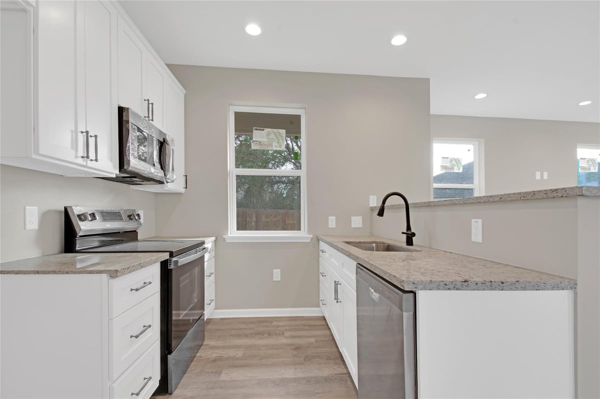 Primary bedroom at 4913 Single Shot Unit #B - 2 bed 2 bath home