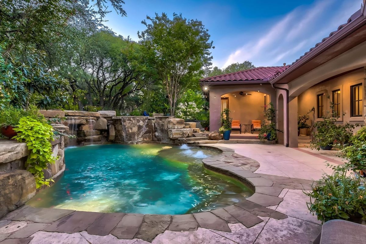View 4916 Paraiso PKWY in Spanish Oaks 4916 Paraiso PKWY - front exterior - Luxury home in Spanish Oaks, Austin, TX