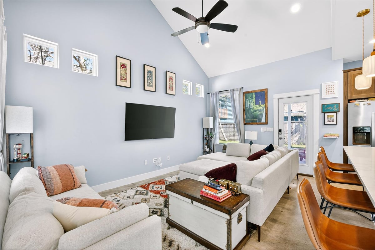 Living area at 4917 Sunset Trl Unit #A - 3 bed 2 bath home