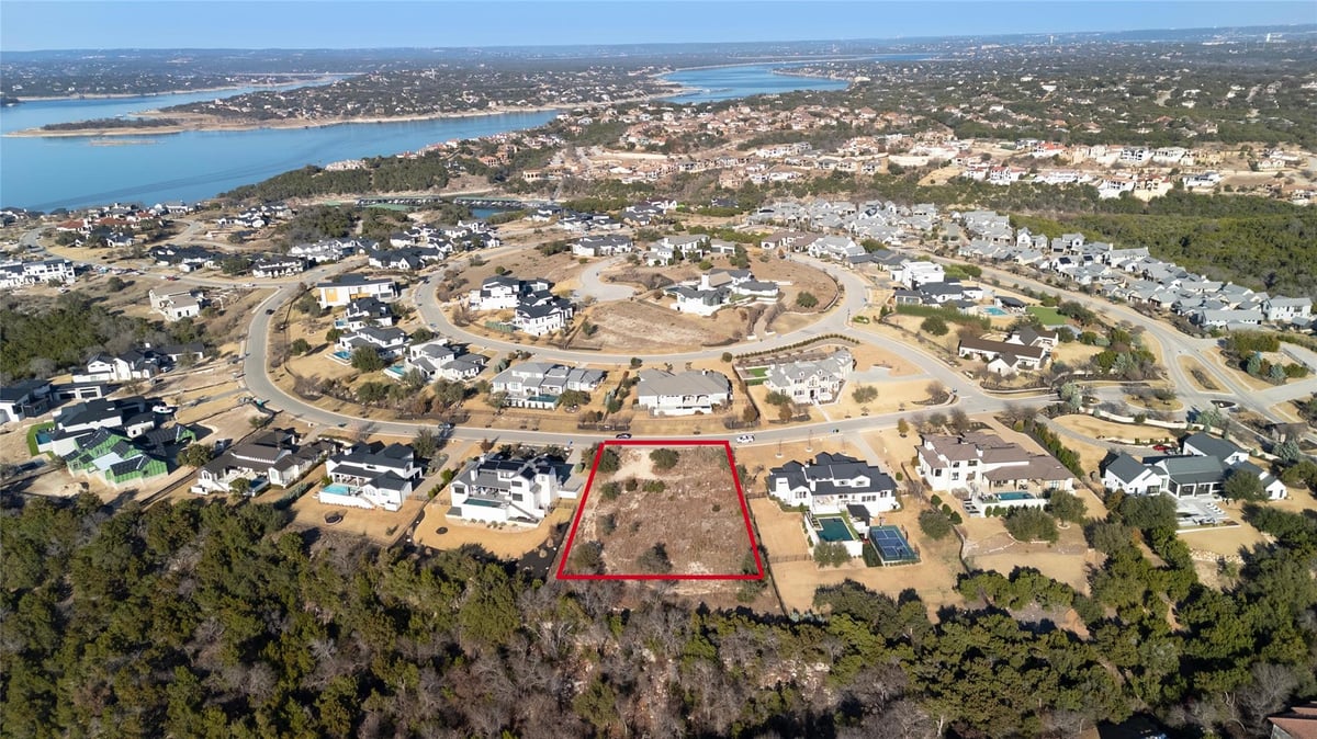 492 Primo Fiore TER - property photo 1 - Luxury lot in The Peninsula at Rough Hollow, Lakeway, TX