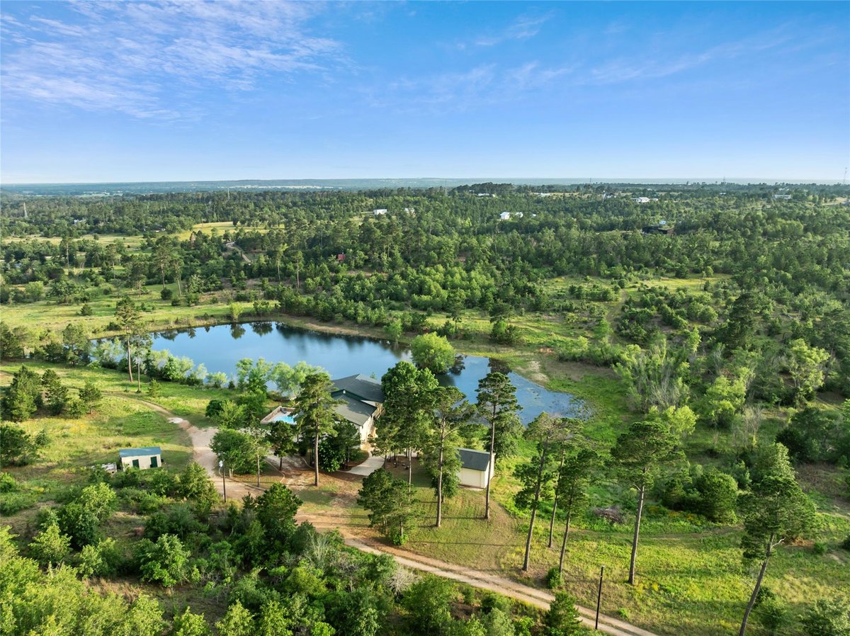 View 493 Cottletown RD Unit #C in Smithville 493 Cottletown RD Unit #C, photo 1 of 40, Smithville, Smithville, TX