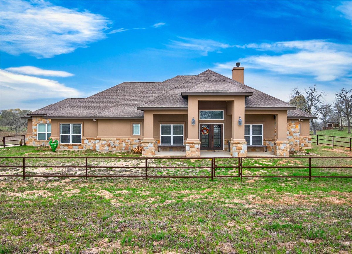 View 494 Flash Cir in The Settlement 494 Flash Cir - front exterior - Luxury home in The Settlement, Luling, TX