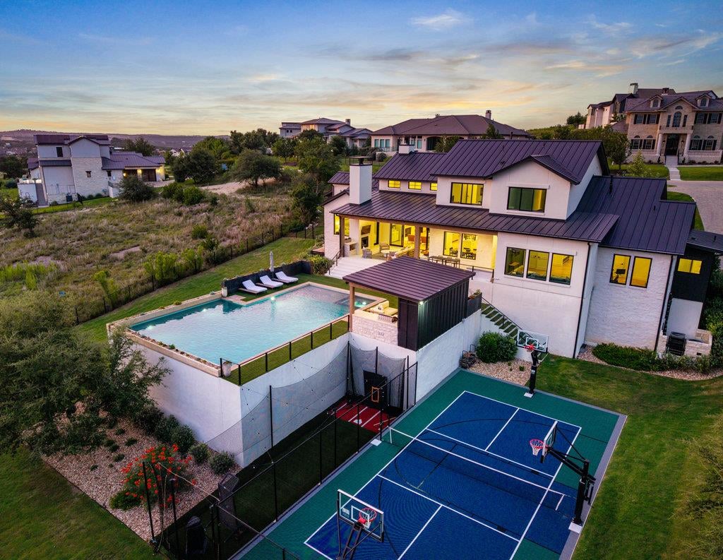 View 494 Primo Fiore Ter in Lakeway Hlnds Ph 1 Sec 5 494 Primo Fiore Ter - front exterior - Luxury home in Lakeway Hlnds Ph 1 Sec 5, Austin, TX
