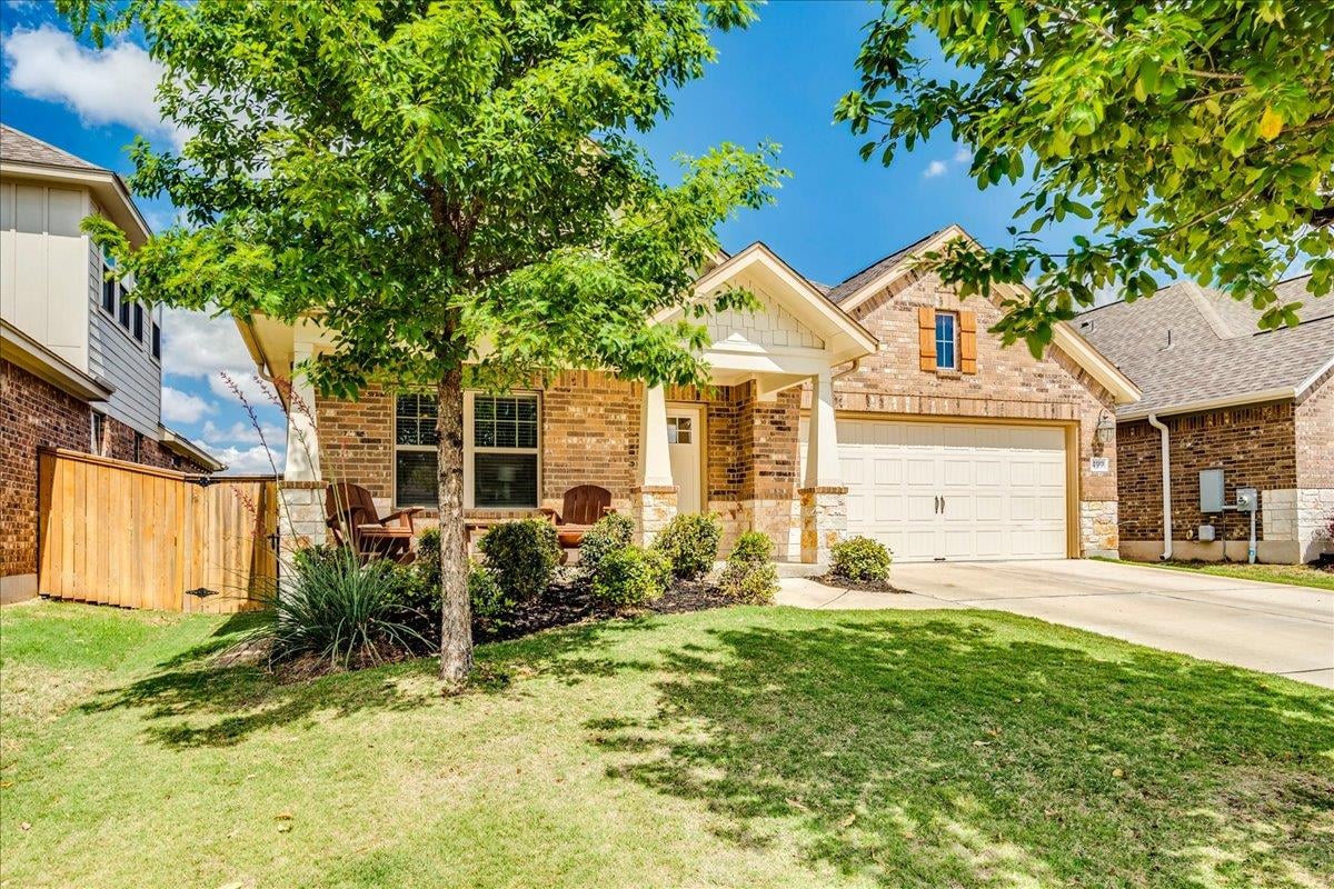 Kitchen at 499 Coyote Creek Way - 3 bed 2 bath home