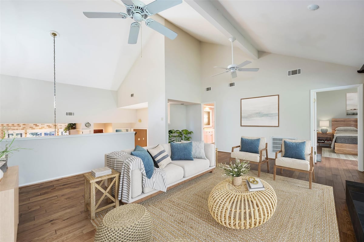 Living area at 5 Cypress Pt - 3 bed 2 bath home