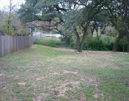 View 500 Atlanta ST 500 Atlanta ST - front exterior - Luxury lot in Austin, TX
