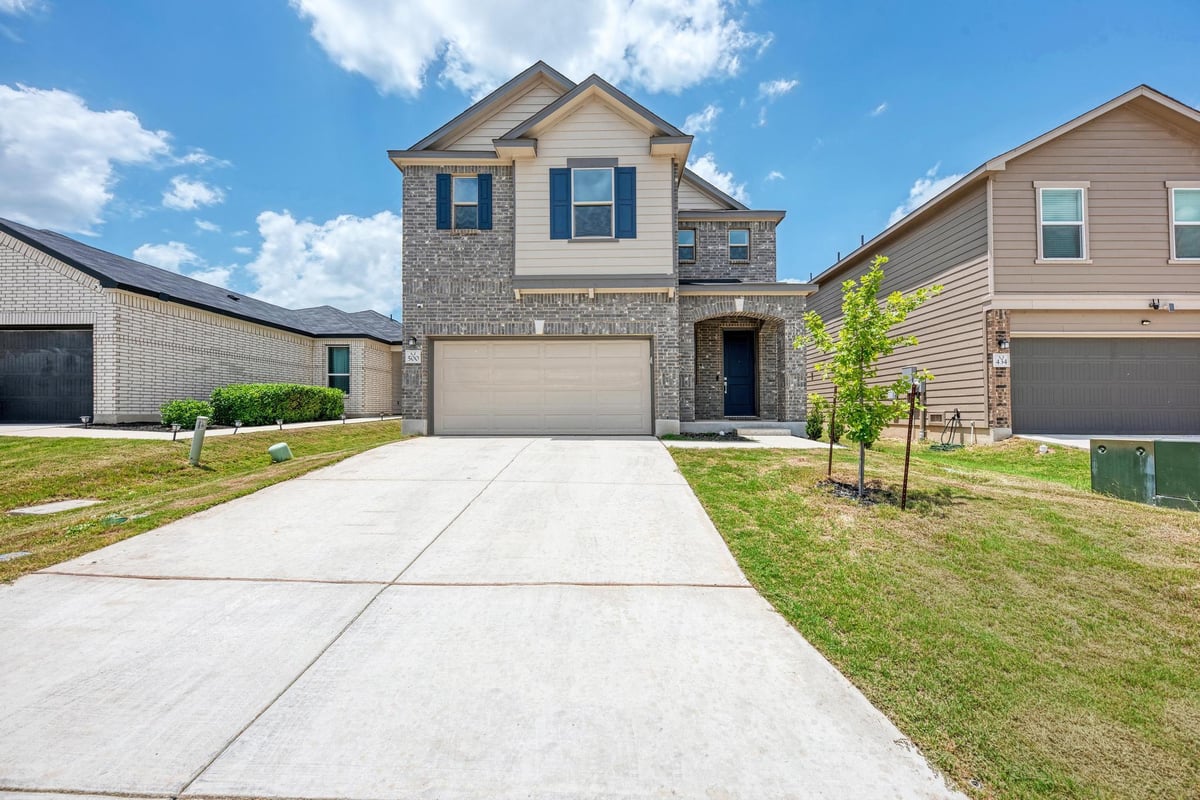View 500 Dakota CRK in Deer Crest 500 Dakota CRK - front exterior - Luxury home in Deer Crest, New Braunfels, TX