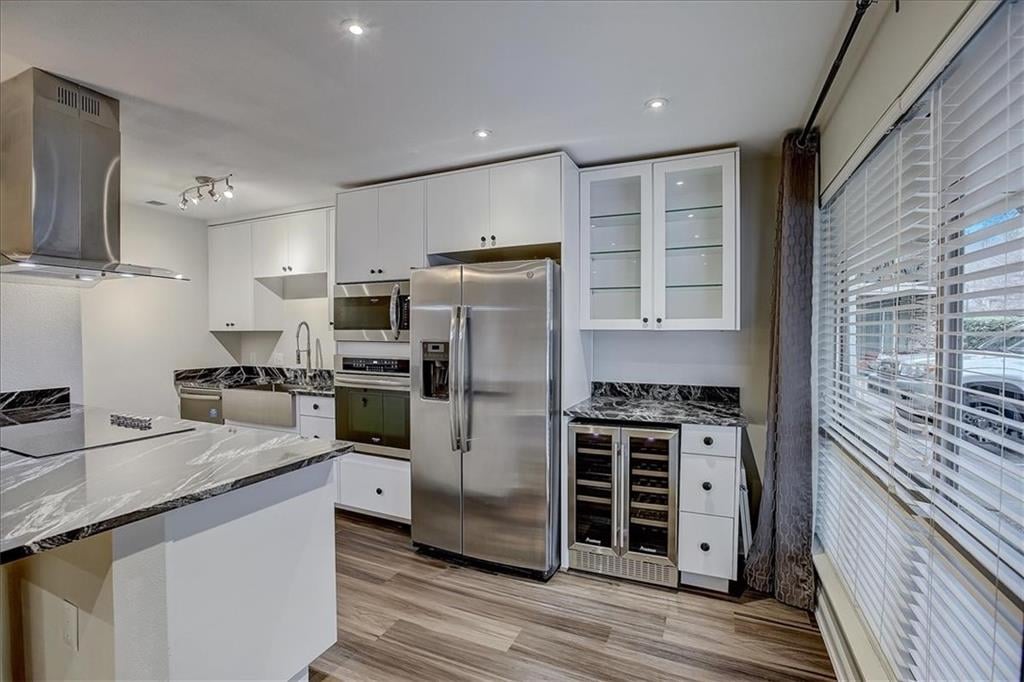 View 500 E Riverside DR Unit #108 in Riverwalk Condo Amd 500 E Riverside DR Unit #108 - front exterior - Luxury home in Riverwalk Condo Amd, Austin, TX