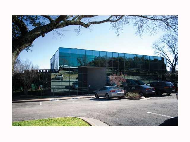 View 500 N Capital Of Texas Highway in Reserve Condo Amd 500 N Capital Of Texas Highway - property photo 1 - Luxury home in Reserve Condo Amd, Austin, TX