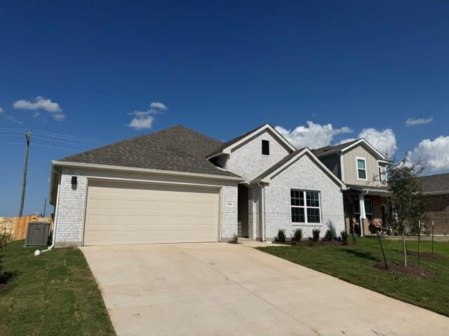 View 500 Quail Convey DR in Hunters Glen 500 Quail Convey DR - property photo 1 - Luxury home in Hunters Glen, Jarrell, TX