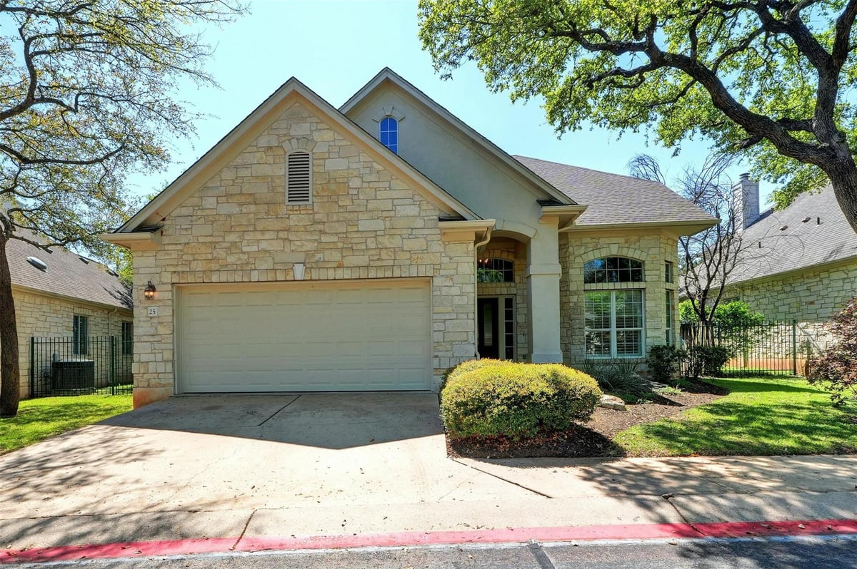 View 5000 Mission Oaks BLVD Unit #25 in Parke At Travis Country Condom 5000 Mission Oaks BLVD Unit #25 - front exterior - Luxury home in Parke At Travis Country Condom, Austin, TX