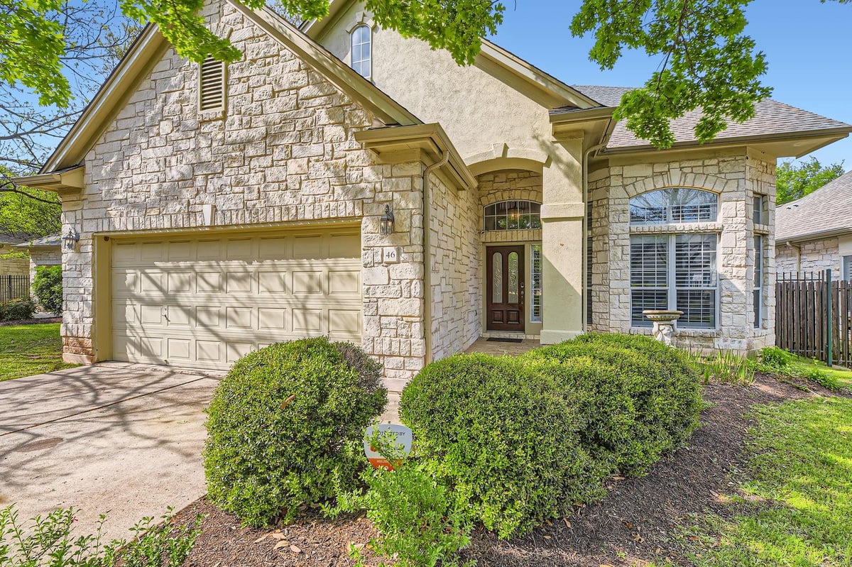 View 5000 Mission Oaks BLVD Unit #46 in Parke At Travis Country Condom 5000 Mission Oaks BLVD Unit #46 - property photo 1 - Luxury home in Parke At Travis Country Condom, Austin, TX