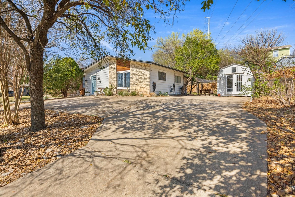 View 5002 Ledesma Rd in Harmony Heights Add Amd 5002 Ledesma Rd - front exterior - Luxury home in Harmony Heights Add Amd, Austin, TX