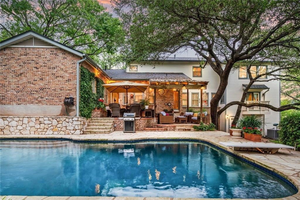 View 5003 Backtrail Dr in Cat Mountain North Sec 1-a 5003 Backtrail Dr - property photo 1 - Luxury home in Cat Mountain North Sec 1-a, Austin, TX