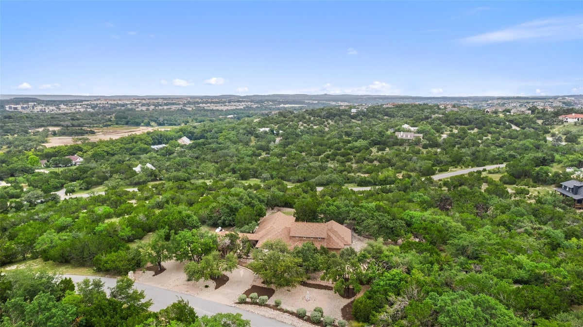 View 5003 High Canyon PASS in Homestead Sec 04 5003 High Canyon PASS - property photo 1 - Luxury home in Homestead Sec 04, Austin, TX