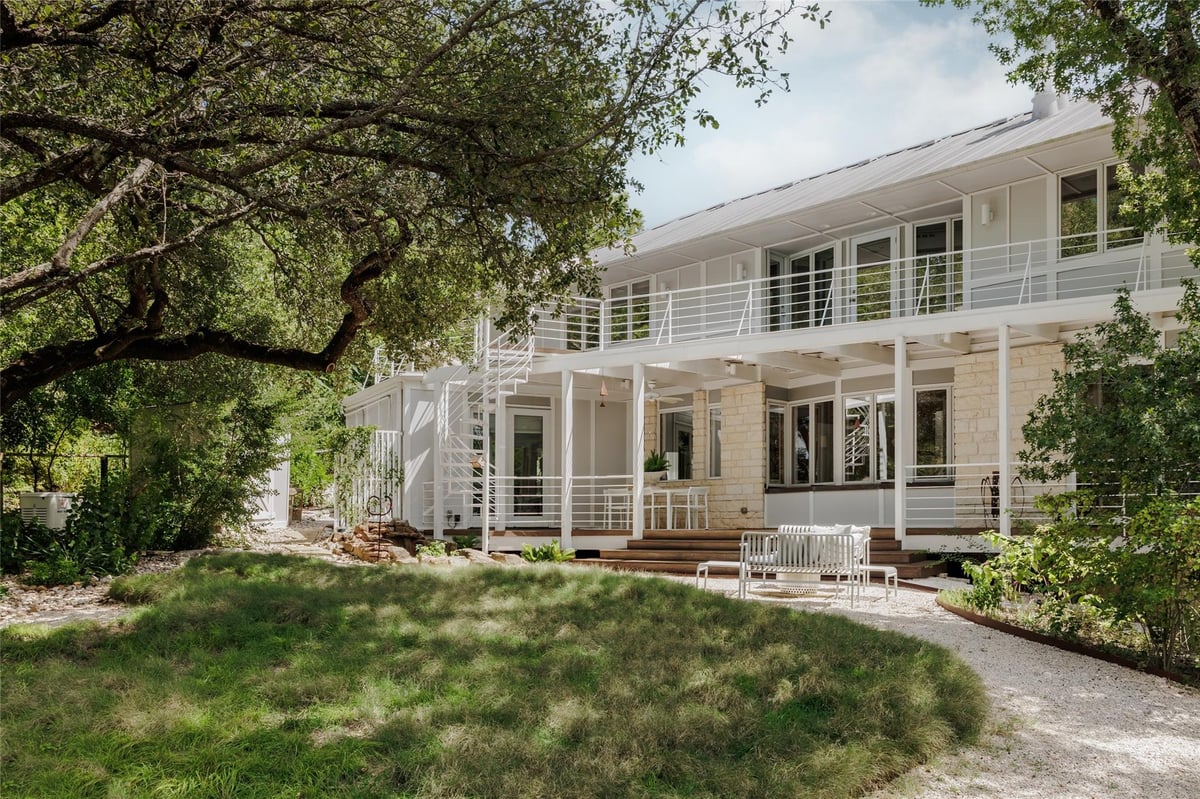 View 5003 Lucas LN in Beverly Hills Sec 02 5003 Lucas LN - front exterior - Luxury home in Beverly Hills Sec 02, Austin, TX