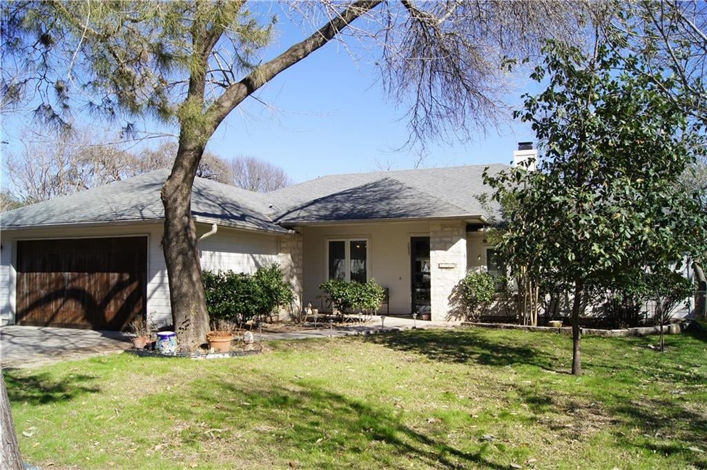 View 5003 West Park Dr in Highland Village Sec 01 5003 West Park Dr - property photo 1 - Luxury home in Highland Village Sec 01, Austin, TX