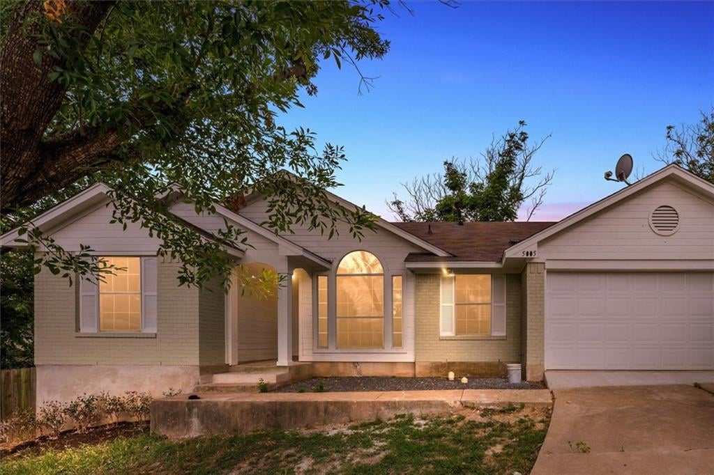 View 5005 Acorn Grove Ct in Williamson Creek Sec 02 5005 Acorn Grove Ct - front exterior - Luxury home in Williamson Creek Sec 02, Austin, TX