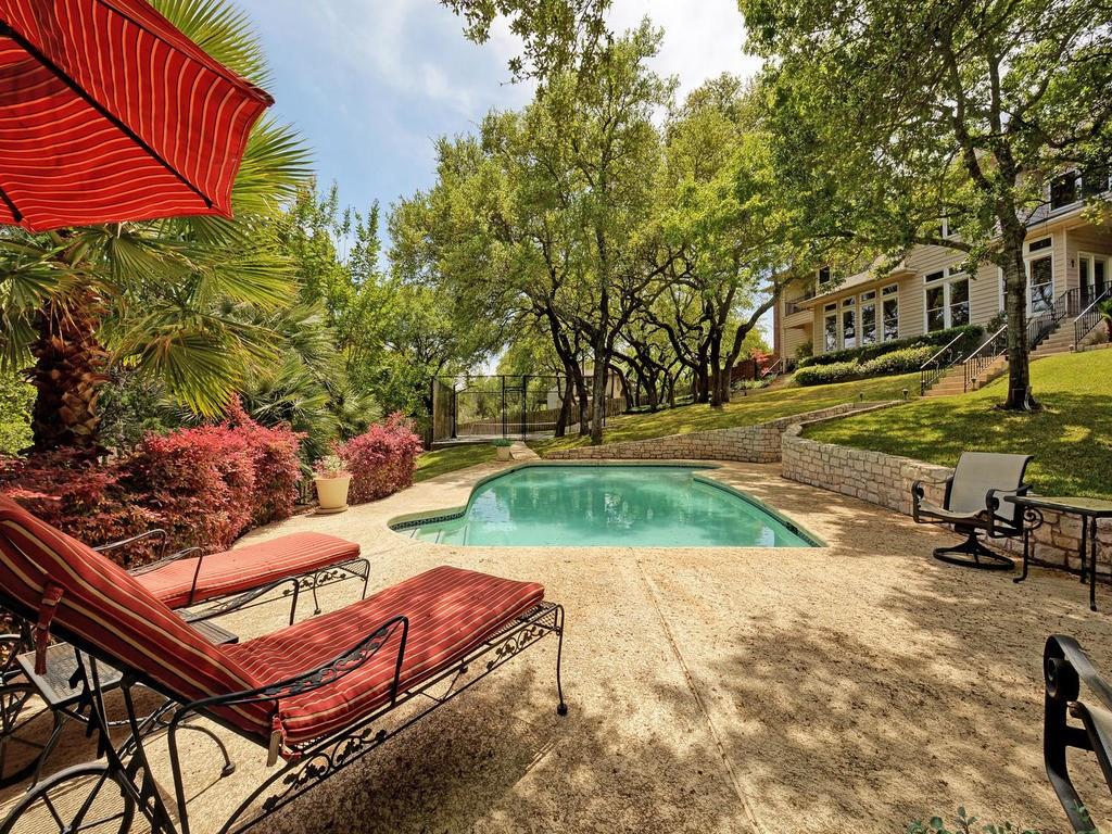 View 501 N WESTON Ln in Rob Roy 501 N WESTON Ln - property photo 1 - Luxury home in Rob Roy, Austin, TX