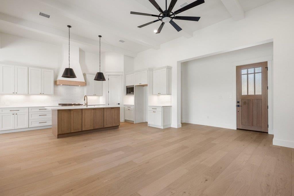 Kitchen at 501 Ranchview Dr - 3 bed 3 bath home
