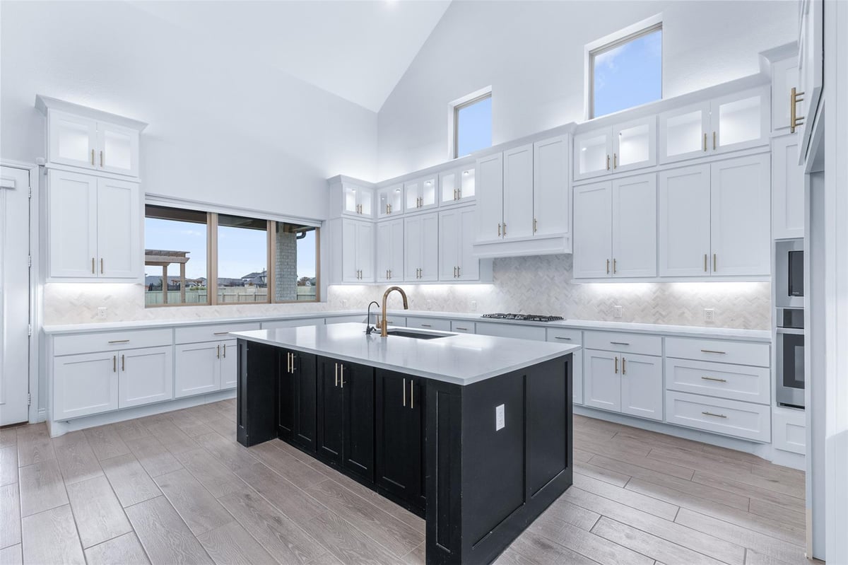 Primary bedroom at 501 Sierra Lisa Cv - 5 bed 4 bath home