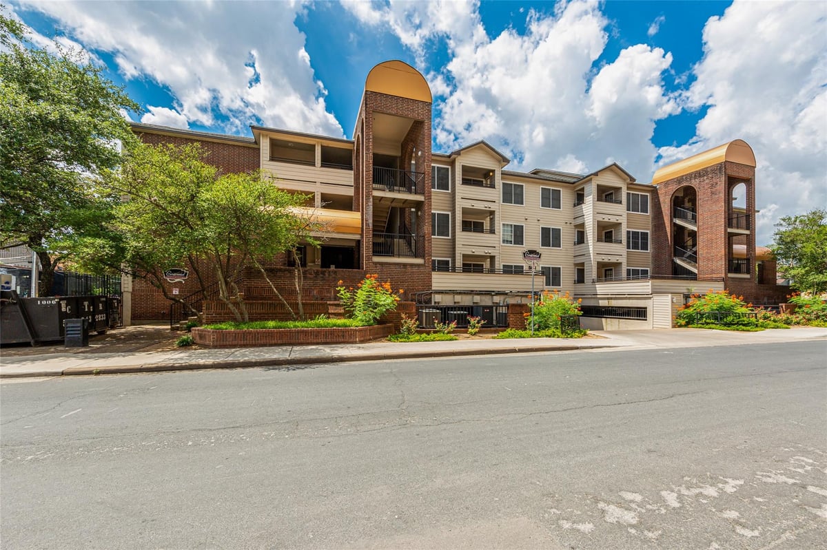 View 501 W 26th ST Unit #103 in Centennial Condo Rev 1997 501 W 26th ST Unit #103 - property photo 1 - Luxury home in Centennial Condo Rev 1997, Austin, TX