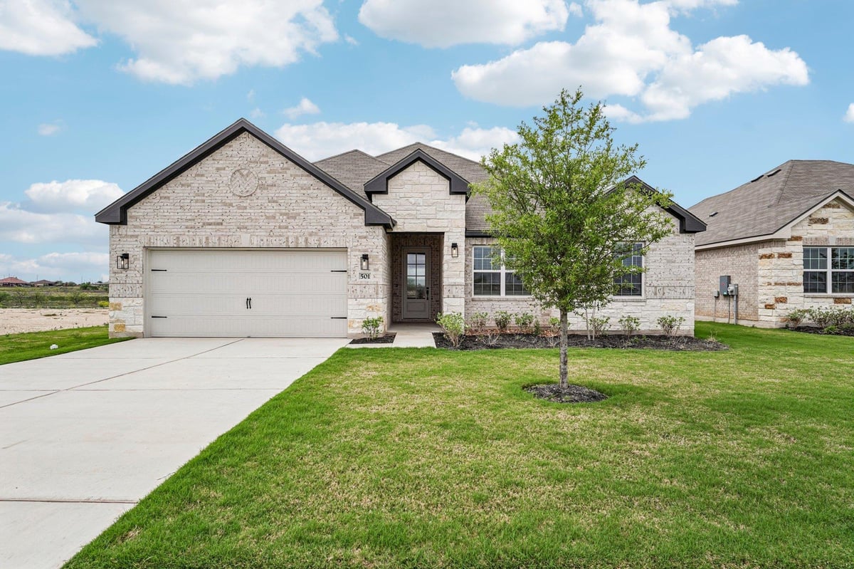 View 501 W Luna Blue LN in Colson Ranch 501 W Luna Blue LN - front exterior - Luxury home in Colson Ranch, Jarrell, TX