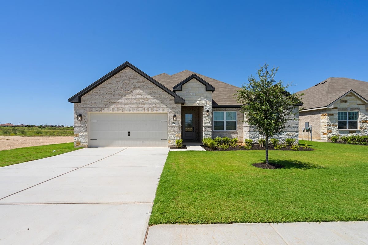 View 501 W Luna Blue LN in Colson Ranch 501 W Luna Blue LN - front exterior - Luxury home in Colson Ranch, Jarrell, TX