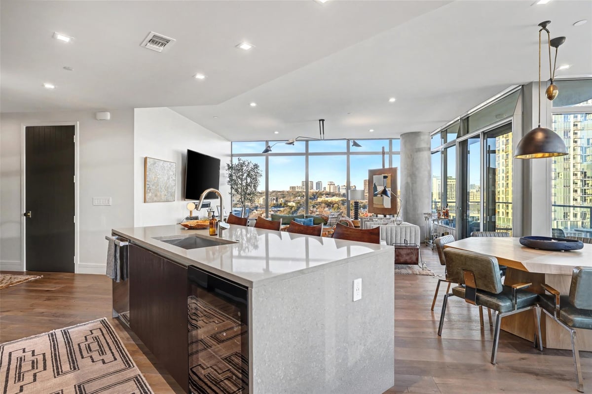 Living area at 501 West Ave Unit #1207 - 2 bed 2 bath home