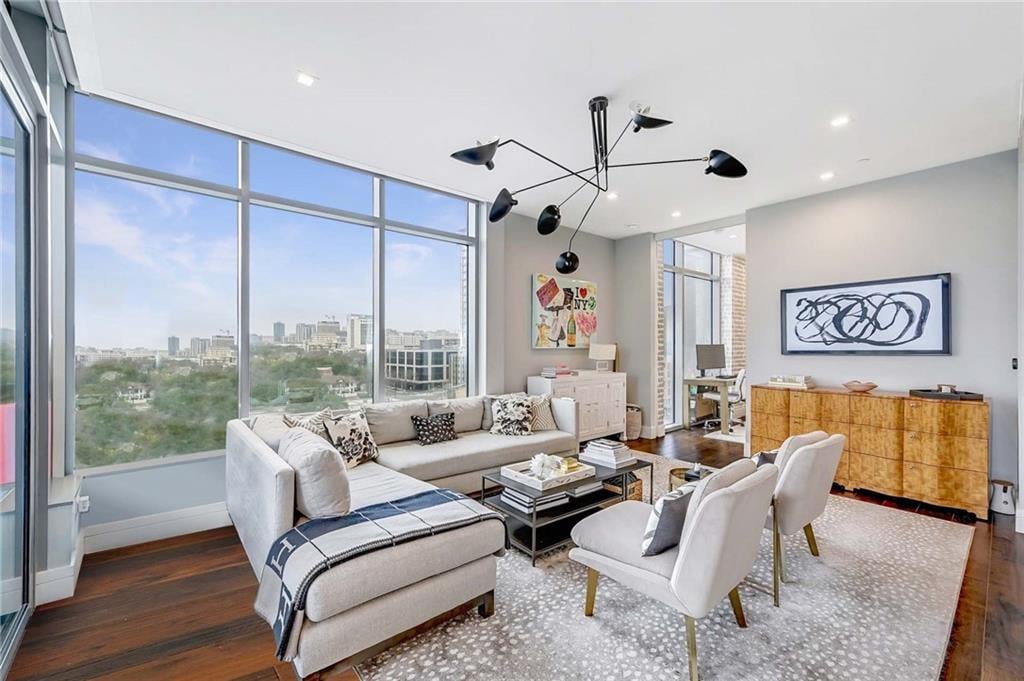 View 501 West Ave Unit #904 in Fifth & West 501 West Ave Unit #904 - front exterior - Luxury home in Fifth & West, Austin, TX