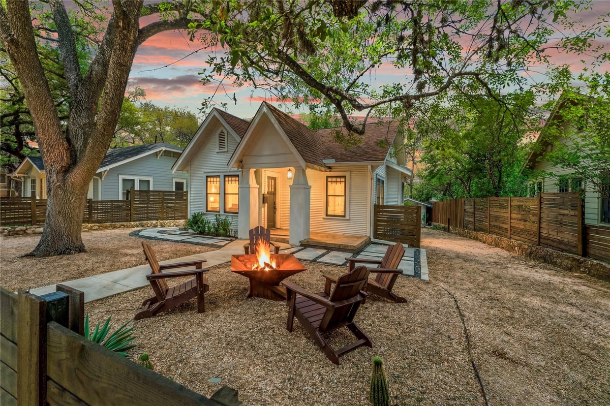 View 502 E Mary St in Blue Bonnet Hills 502 E Mary St - front exterior - Luxury home in Blue Bonnet Hills, Austin, TX