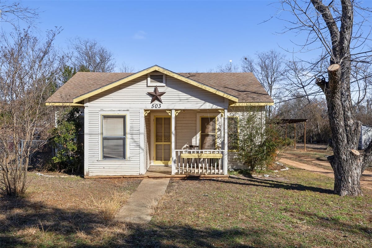 View 503 E Ash Dr in Johnson City 503 E Ash Dr - property photo 1 - Luxury home in Johnson City, Johnson City, TX
