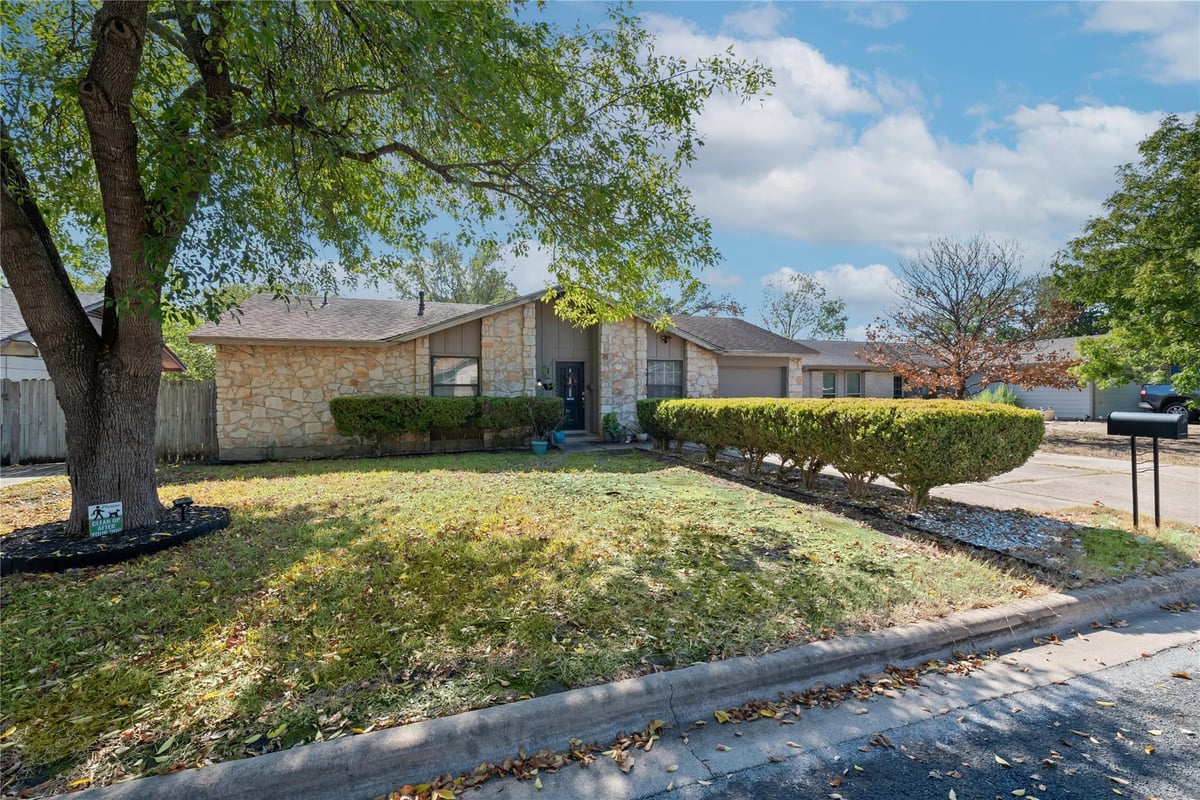 View 503 Westmorland Dr in Greenwood Hills Sec 06 503 Westmorland Dr - front exterior - Luxury home in Greenwood Hills Sec 06, Austin, TX