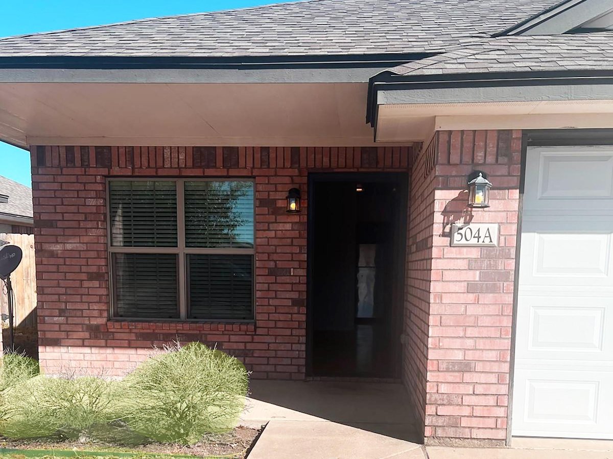 Living area at 504 Karey Dr - Canyon Ridge Ph Ii, Temple, TX