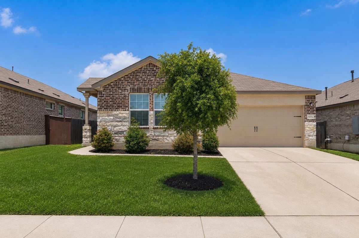 View 505 Golden Plains PKWY in COTTONWOOD 505 Golden Plains PKWY - front exterior - Luxury home in COTTONWOOD, Hutto, TX