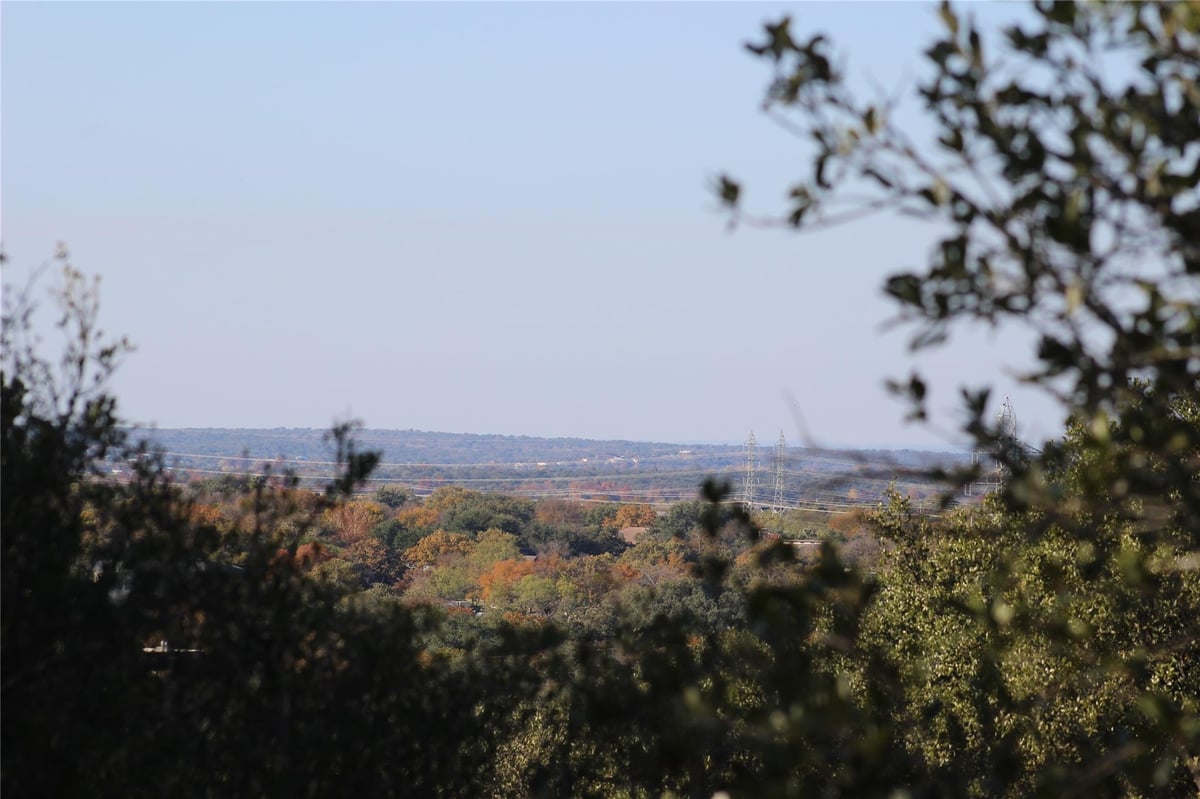 505 Saddle Horn - front exterior - Luxury lot in Horseshoe Bay Proper, Horseshoe Bay, TX