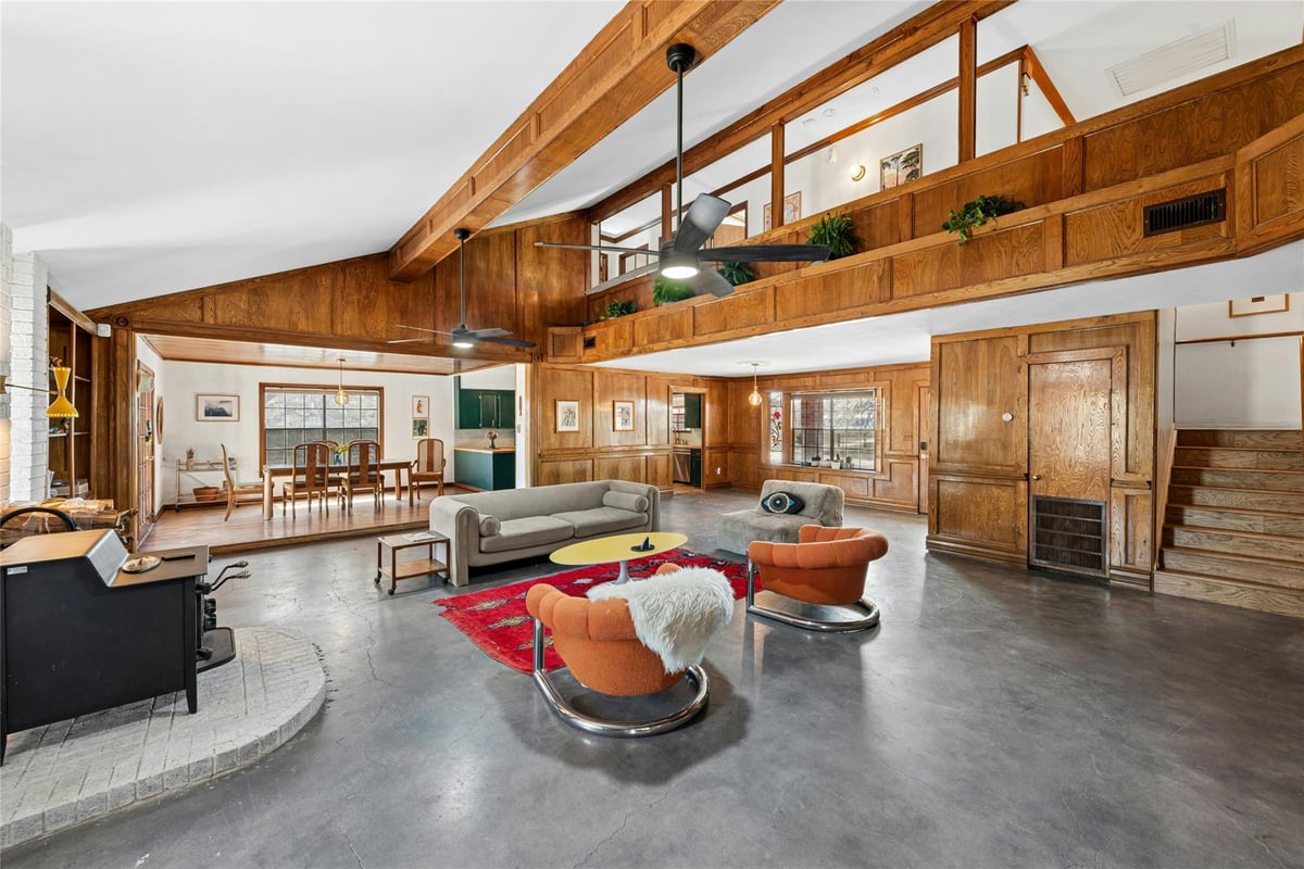 Living area at 5050 Fm 535 - 4 bed 3 bath home