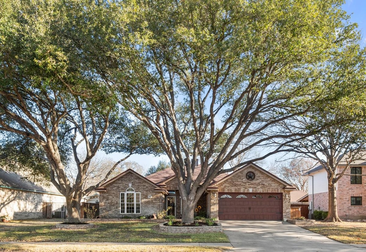 View 506 Cedar Ln in Saxony 506 Cedar Ln - property photo 1 - Luxury home in Saxony, Pflugerville, TX