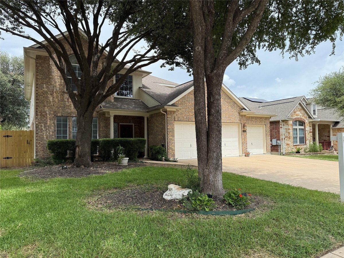 View 506 Fern Ct in BUTTERCUP CREEK 506 Fern Ct - front exterior - Luxury home in BUTTERCUP CREEK, Cedar Park, TX