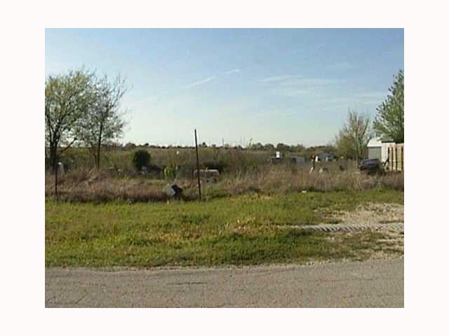 View 506 Mariah DR 506 Mariah DR - front exterior - Luxury lot in Kyle, TX